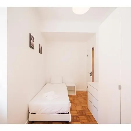 Houze_4 Flat In Apartment Lisbon